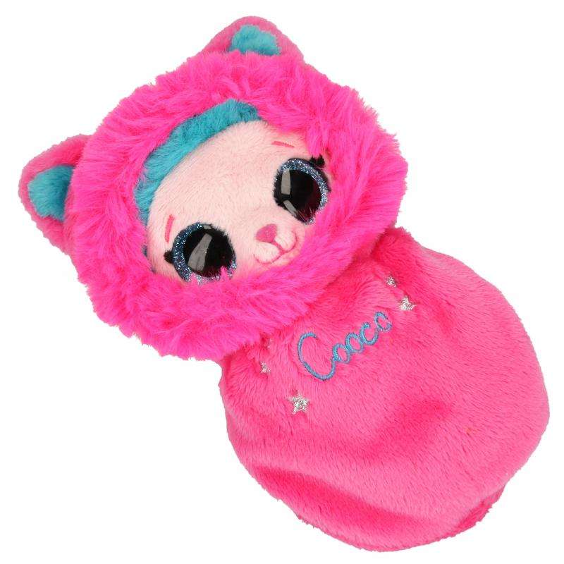 Peluche Cooco Minimoomis con saco de dormir